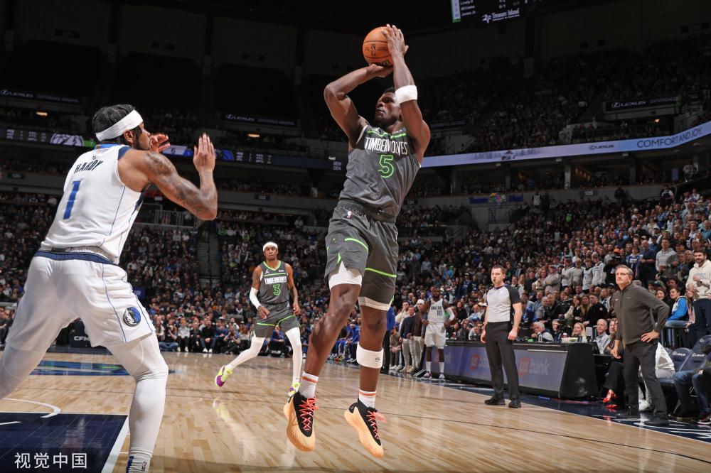 中场轮换竞 中场轮换竞