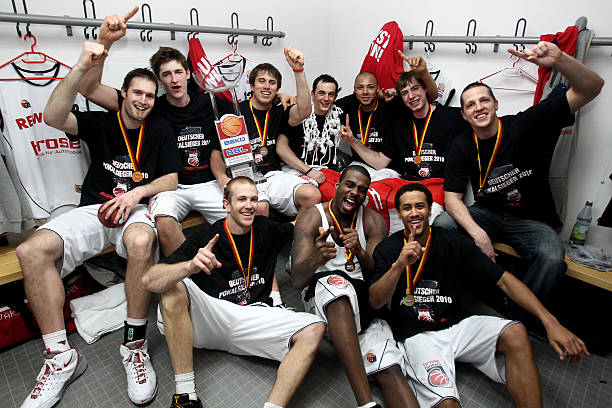 华沙莱吉亚 华沙莱吉亚